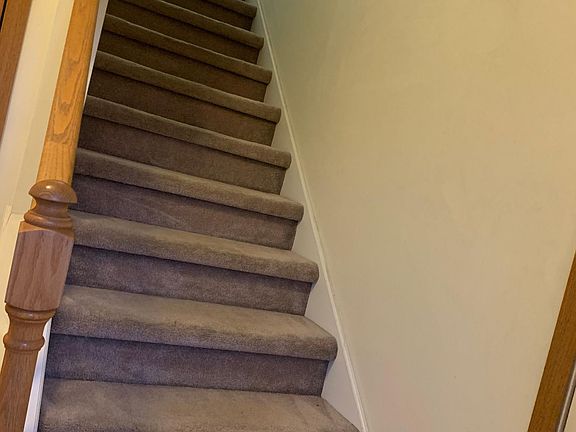 Staircase from entryway