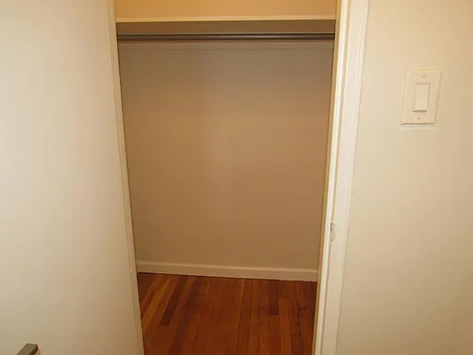 Rented by Kian Realty | media 45