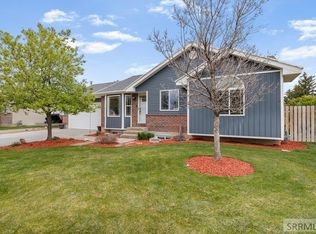 3133 E Pinnacle Dr, Idaho Falls, ID 83401