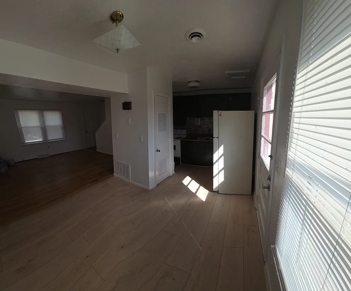 Building Photo - 61 Skyview Cir #61