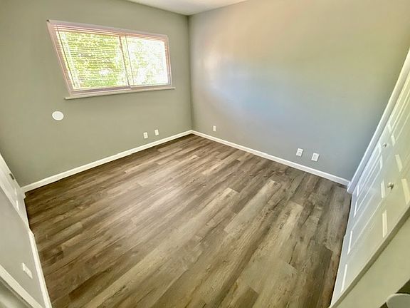 4th image of 406 Edgar St APT 8
