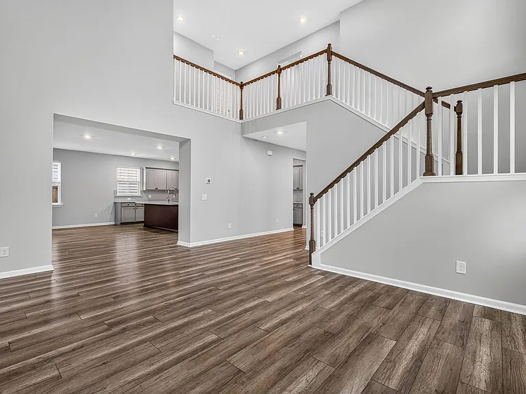 518 Yellow Leaf Ln — Photo 15