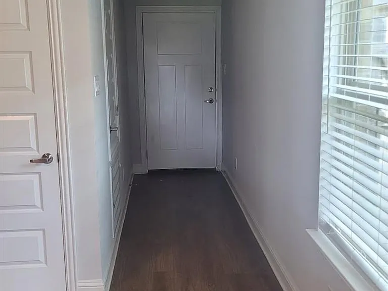 439 Long Beach Bay Dr — Photo 5