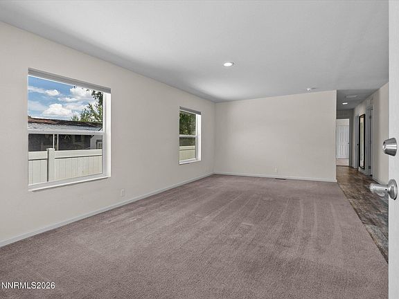 4th image of 1215 Fleetwood Ave