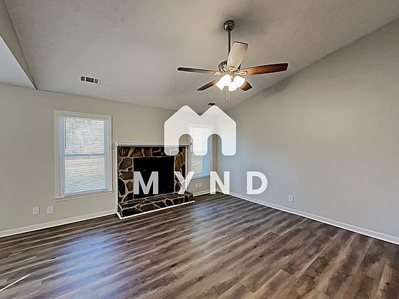 5th image of 100 Summerfield Dr