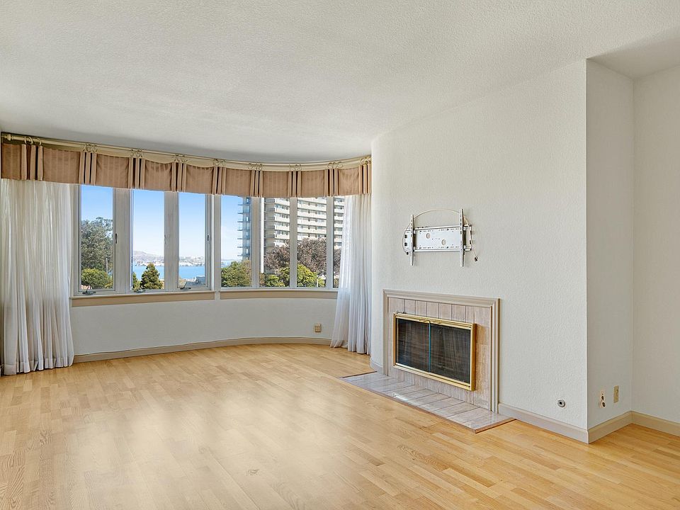 1st image of 1111 Bay St APT 403