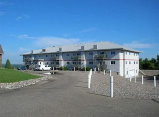 1520 16th St SW APT 205, Minot, ND 58701