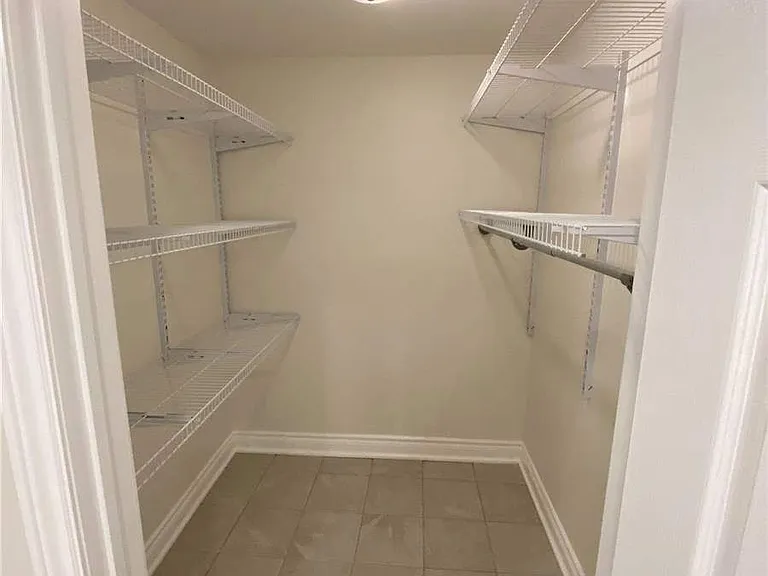 54 Clearmeadow Blvd — Photo 10