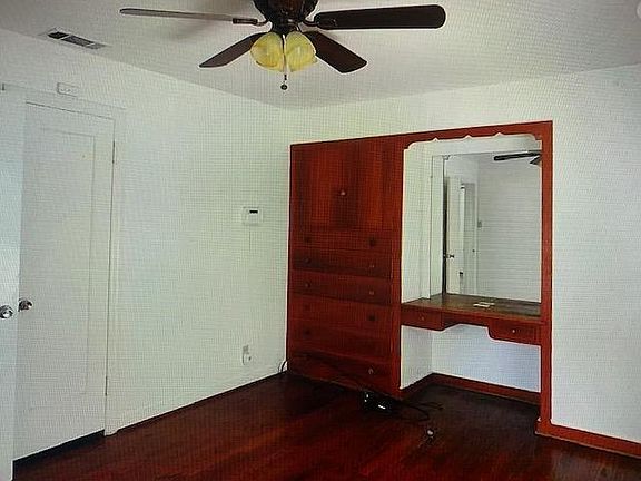 3rd image of 5912 Vickery Blvd