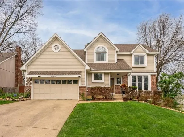 13929 W 76th Cir, Lenexa, KS 66216