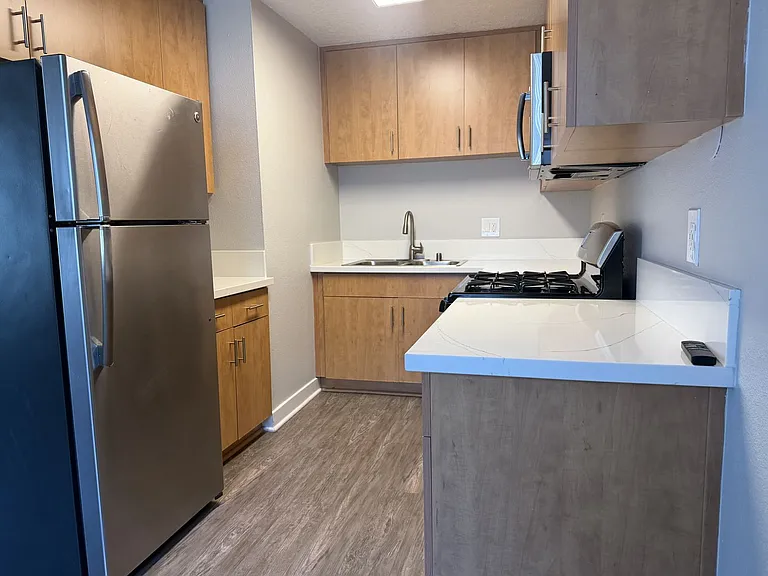 The Circle Apartments at Long Beach — Photo 106