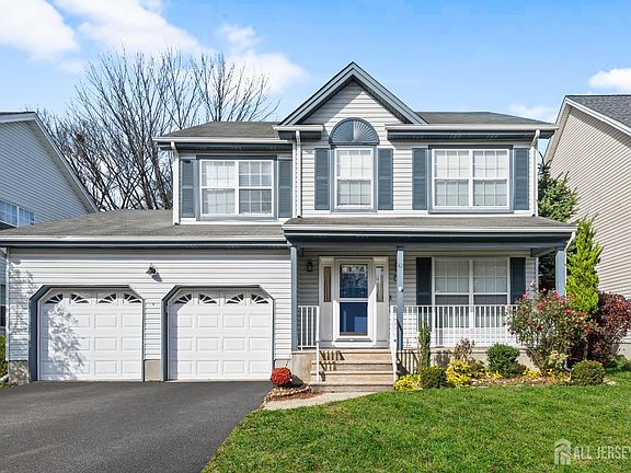 2nd image of 42 Springfield Rd