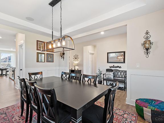 5th image of 9351 Gardenside Lane