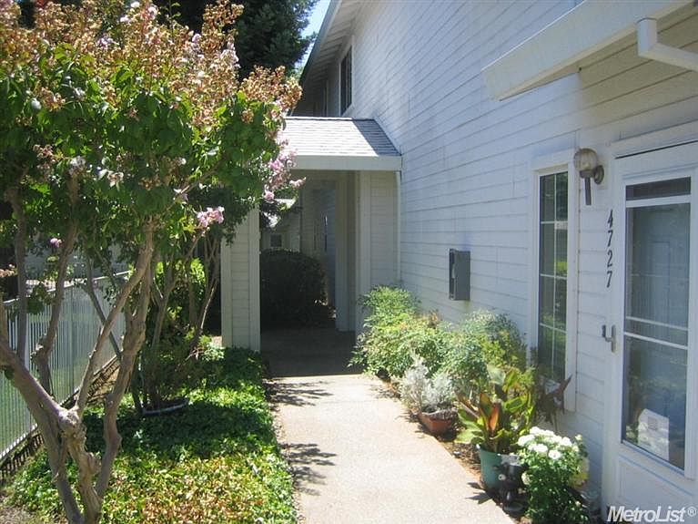 1st image of 4729 Courtland Ln #36