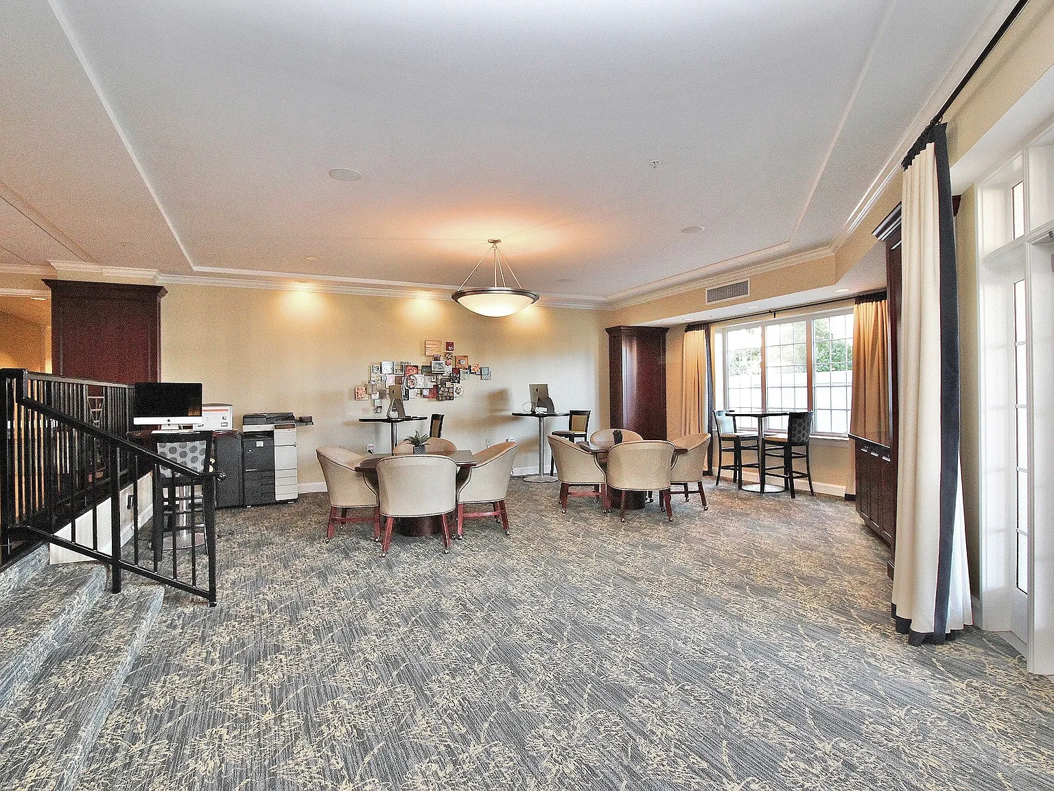 300 West 5th Street #431 - 431 — Photo 3