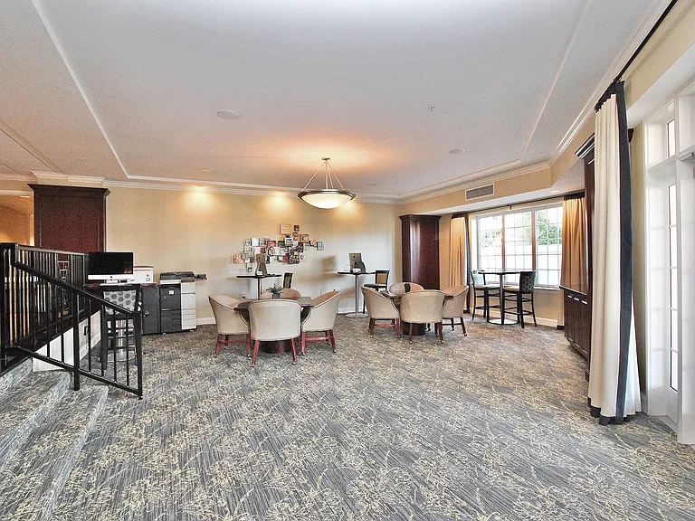 300 W 5th St #412-1 — Photo 11