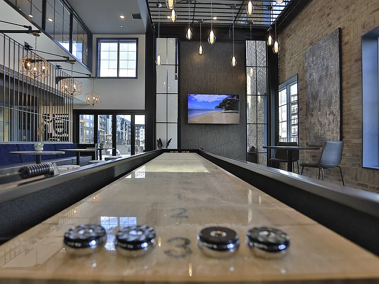 Graphite Oakley — Photo 16