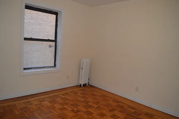 Rented by Greenland Group Realty | media 25