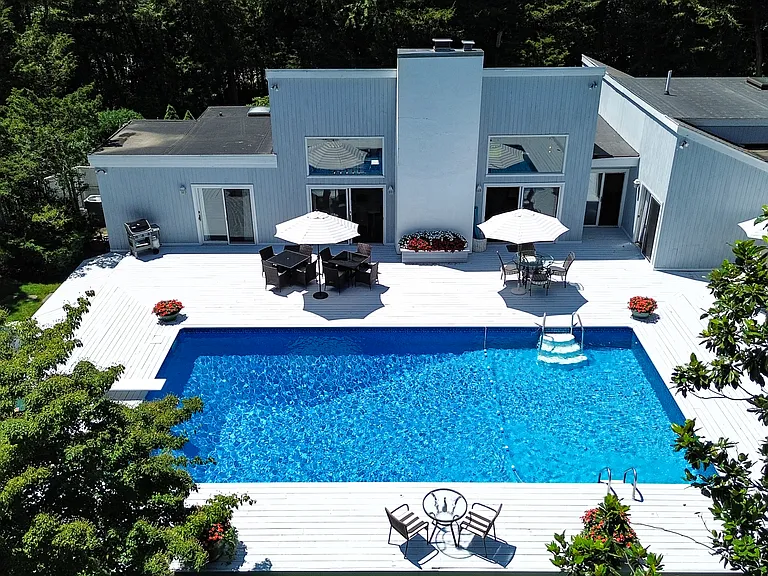14 Rose Hill Rd — Photo 35