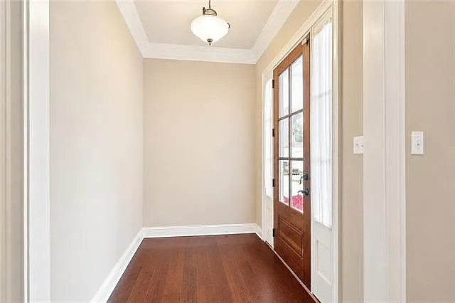 3 bed, 2.0 bath, 2261 sqft, $3,100 — Photo 3
