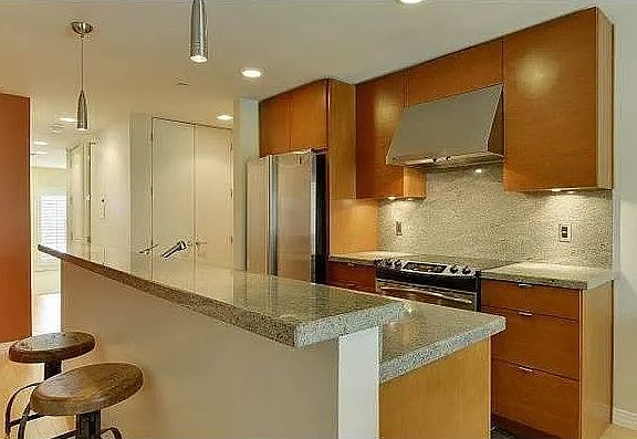 4th image of 1855 Palm View Pl #7B