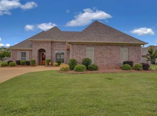 524 Westfield Dr, Pearl, MS