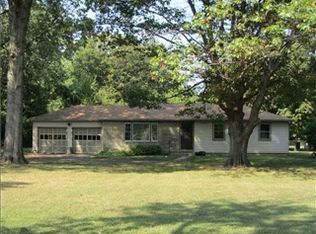 2204 E 86th St, Indianapolis, IN 46240