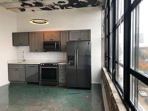 3rd image of 116 S Gay St APT 504