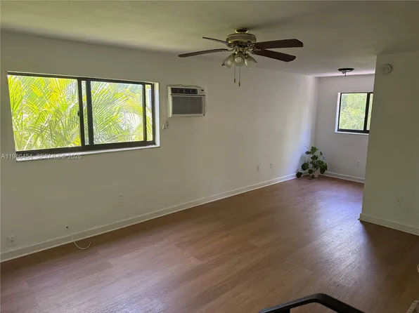 180 NE 71st St APT 9, Miami, FL 33138