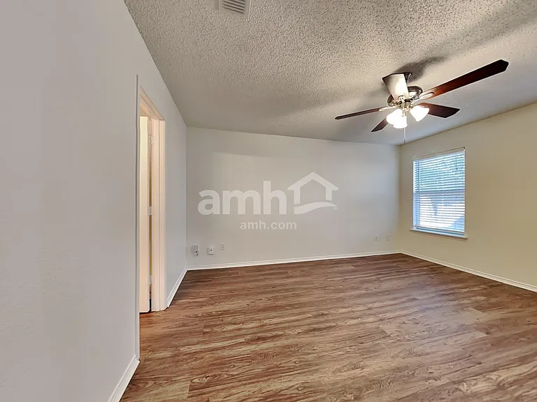 6404 Fern Meadow Dr — Photo 7