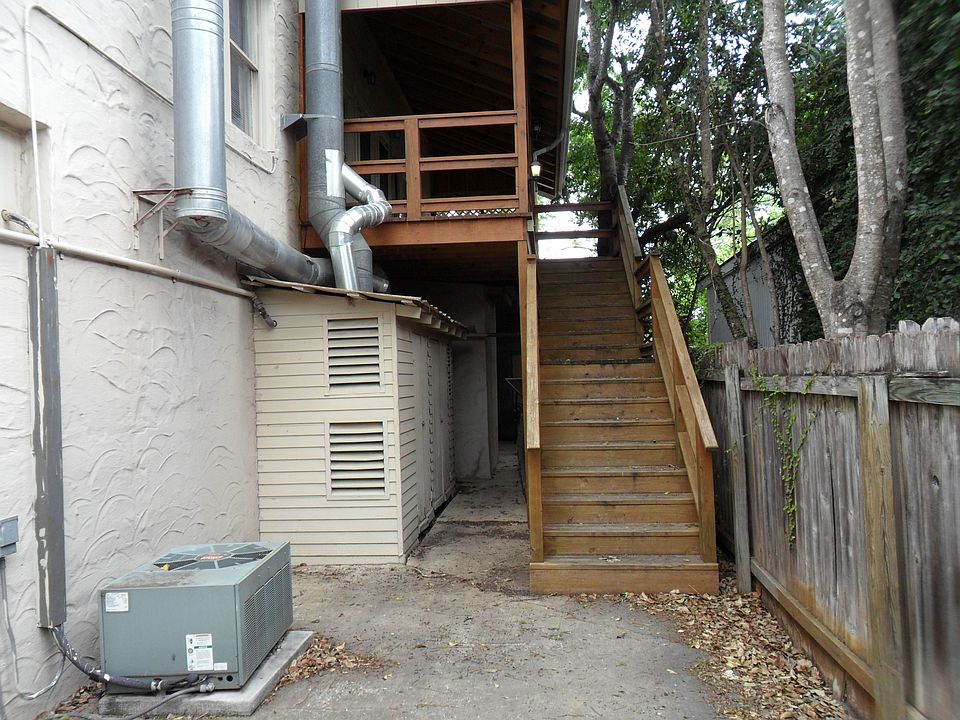 1st image of 402 E College St APT A
