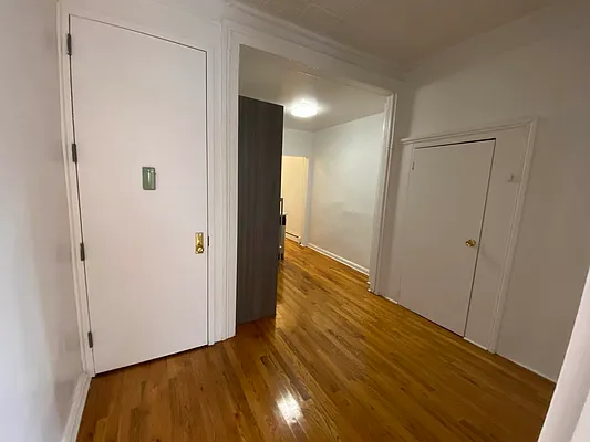 Rented by Premier Metro Realty Corp | media 31