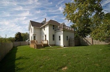 3rd image of 1601 Highland Ave