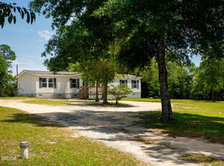 393 Tucker Rd, Lizella, GA 31052