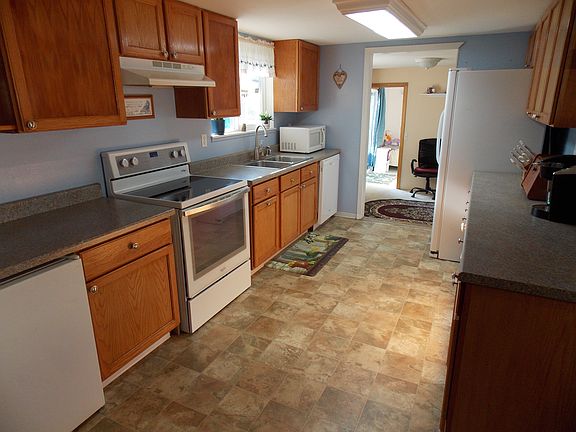3rd image of 4927 103rd Pl NE