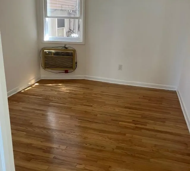 1200 43rd St #1B — Photo 12