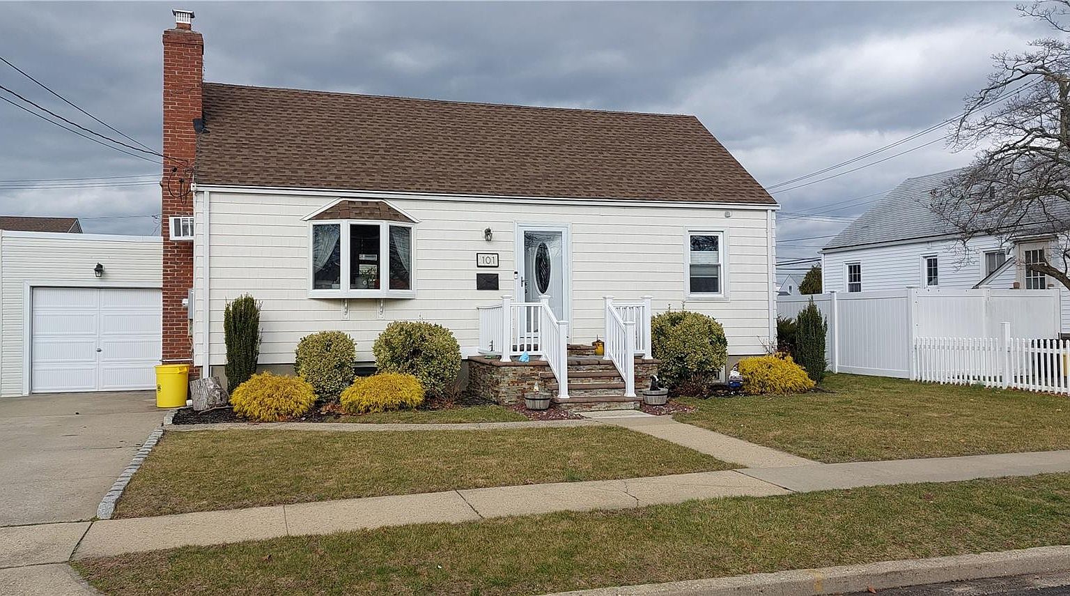 101 Yoakum Avenue, Farmingdale, NY 11735 Zillow