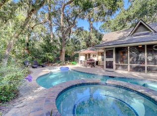 8 Deer Run Ln, Hilton Head Island, SC 29928