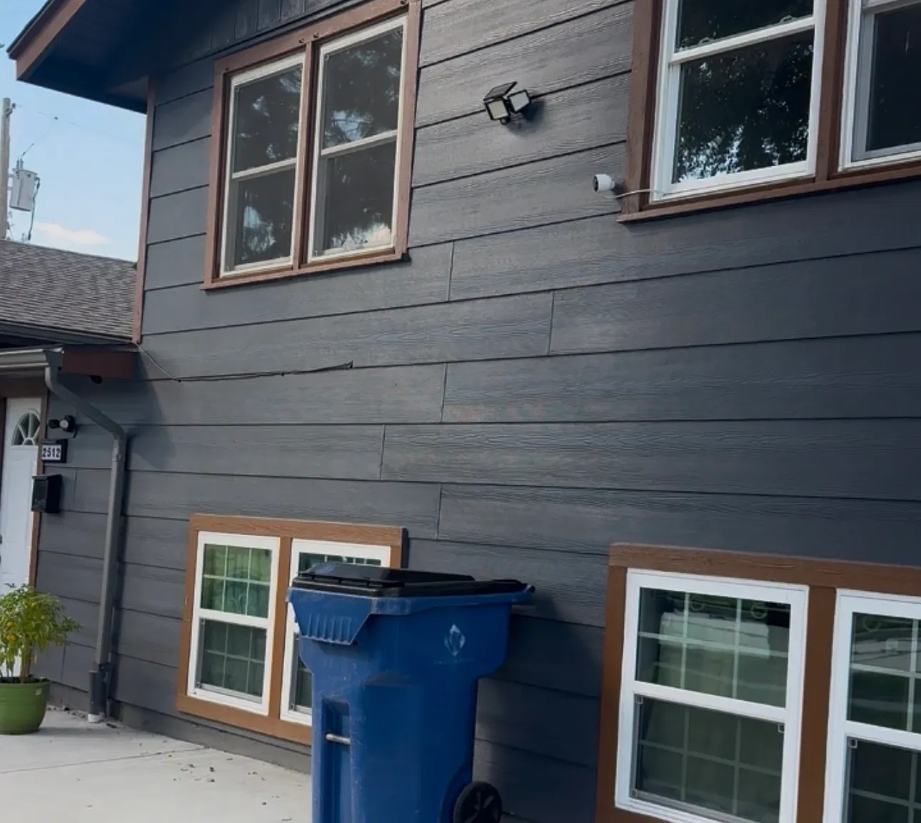 3 bed, $1,350 — Photo 2