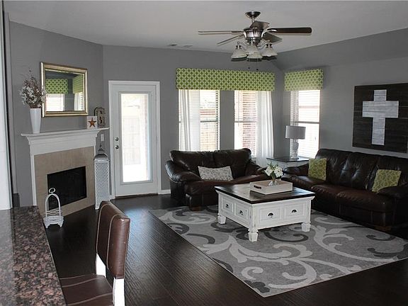 4th image of 204 Cliffbrook Dr