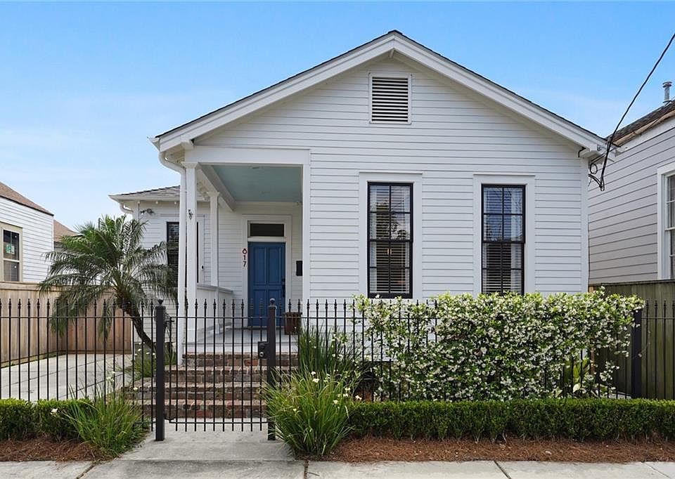 1st image of 817 Toledano St