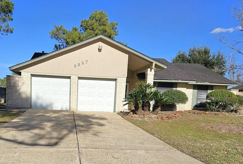 2327 Shadbury Ct