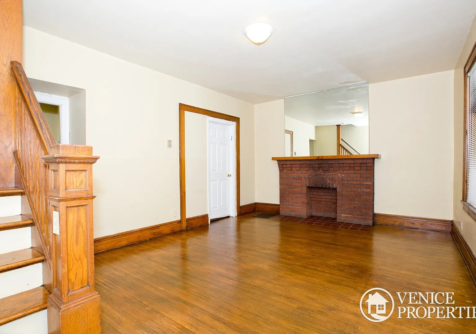 4 Bedroom on OSU Campus — Photo 3