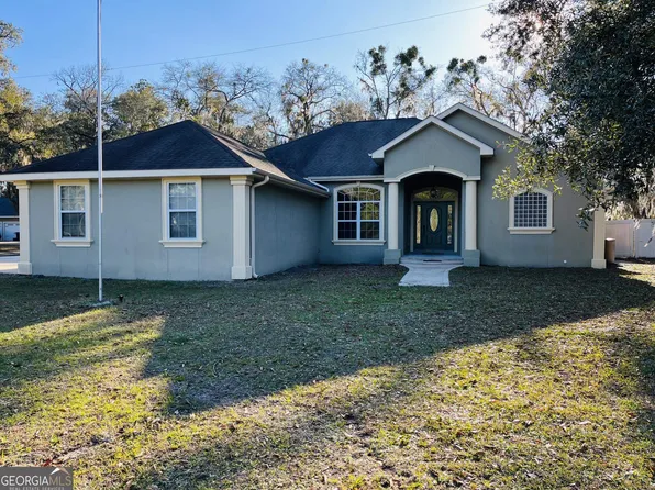 486 Deerwood Village Dr, Woodbine, GA 31569