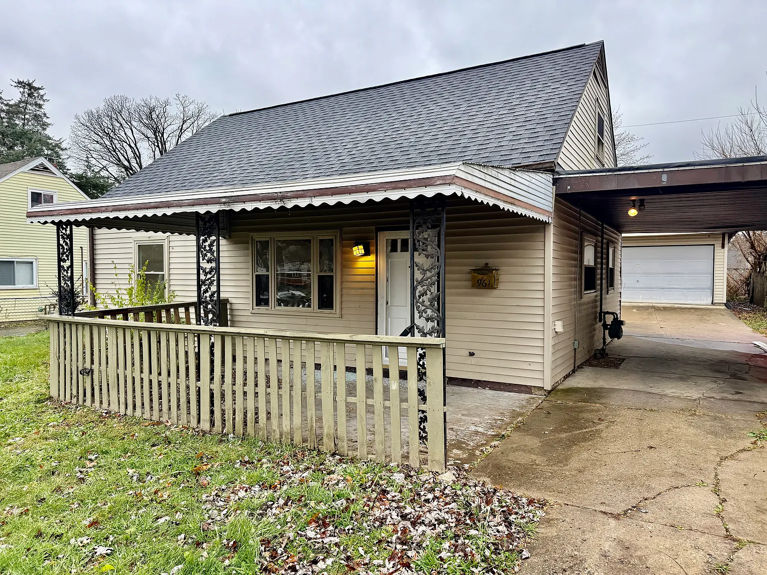 961 Duke Rd photo 1