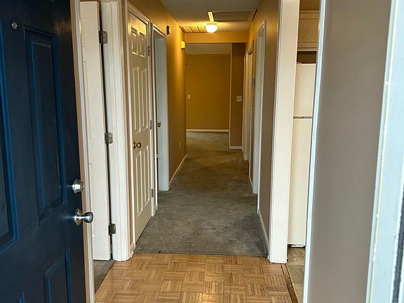 2nd image of 304 Courtyard W