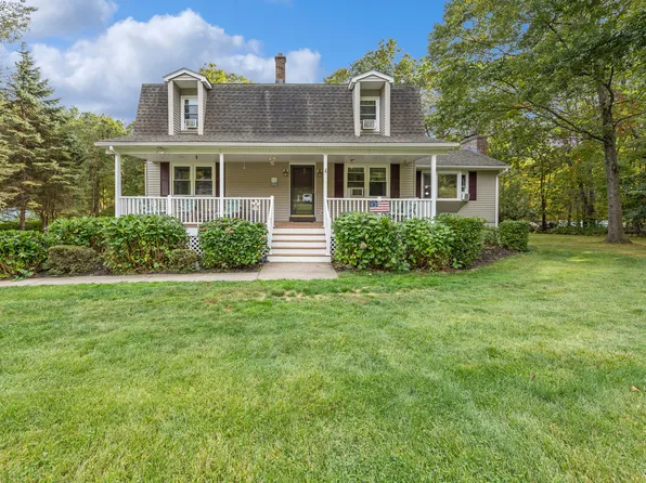 4 Skyline Drive, Prospect, CT 06712
