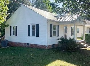 210 Carson Rd, Pilot Mtn, NC 27041