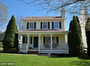 9 New Cut Rd, Round Hill, VA 20141