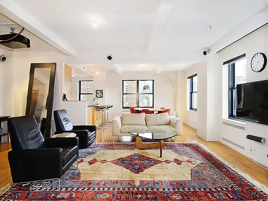 Sold by Sotheby's International Realty | media 6